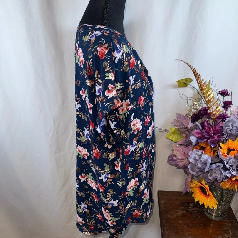 Philosophy Navy Floral Split Neck Short Sleeve Blouse Size L - Picture 4 of 8